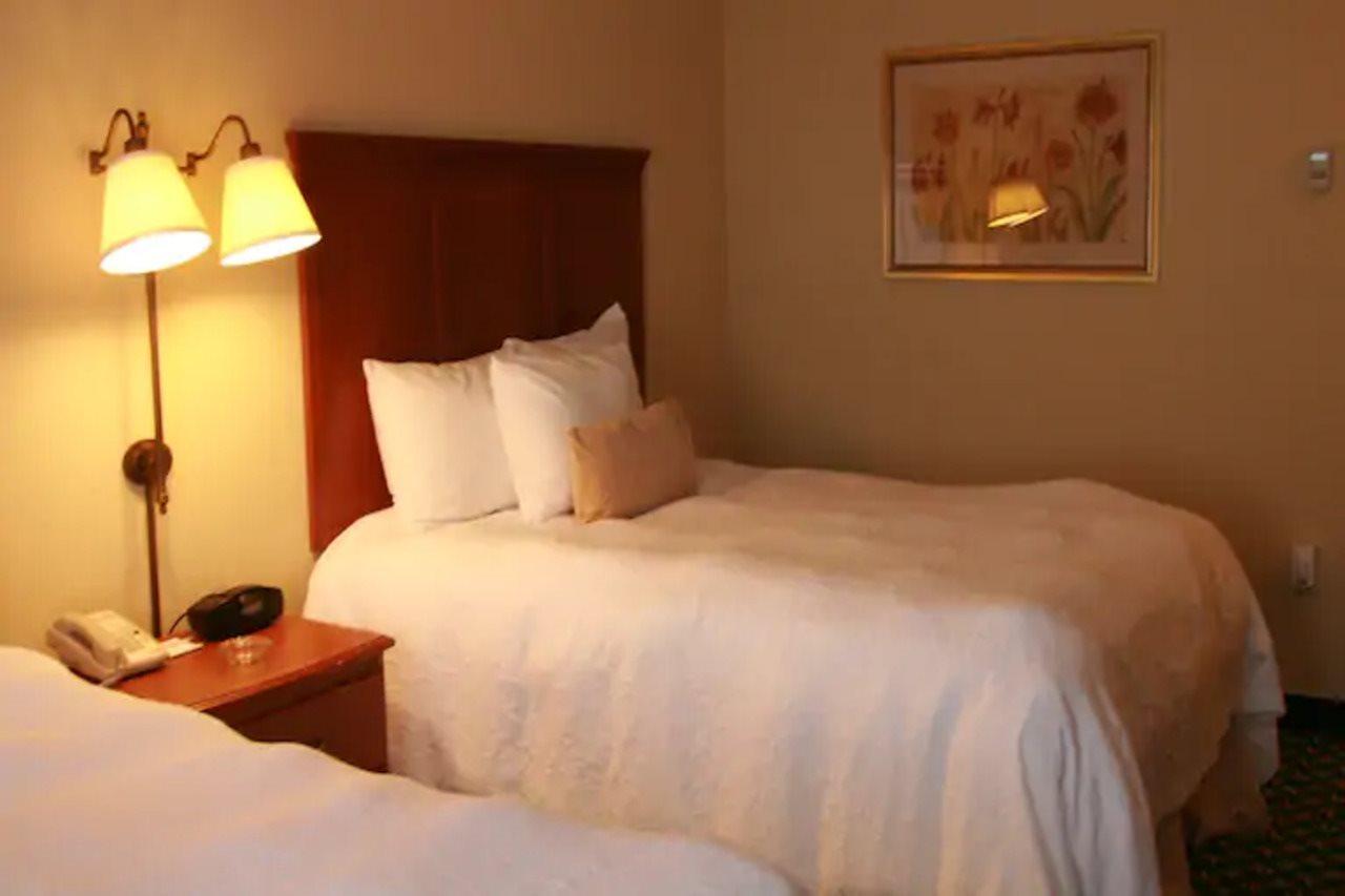 Newly Renovated Hampton Inn Omaha West Lakeside Eksteriør bilde