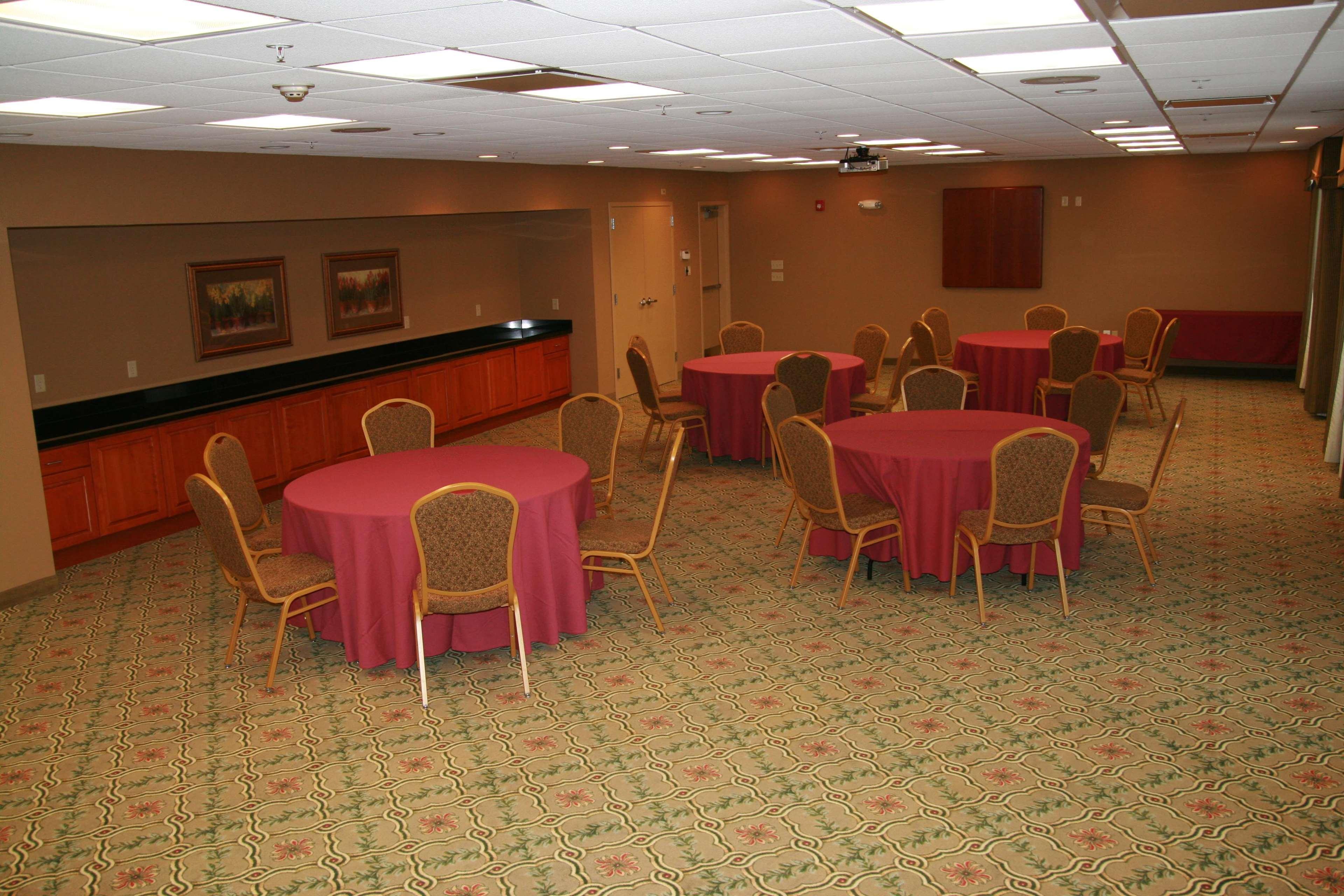 Newly Renovated Hampton Inn Omaha West Lakeside Eksteriør bilde