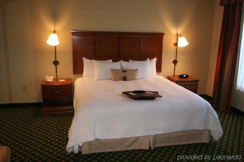 Newly Renovated Hampton Inn Omaha West Lakeside Rom bilde