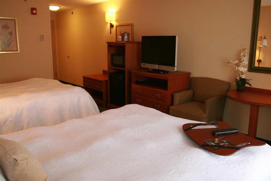 Newly Renovated Hampton Inn Omaha West Lakeside Rom bilde